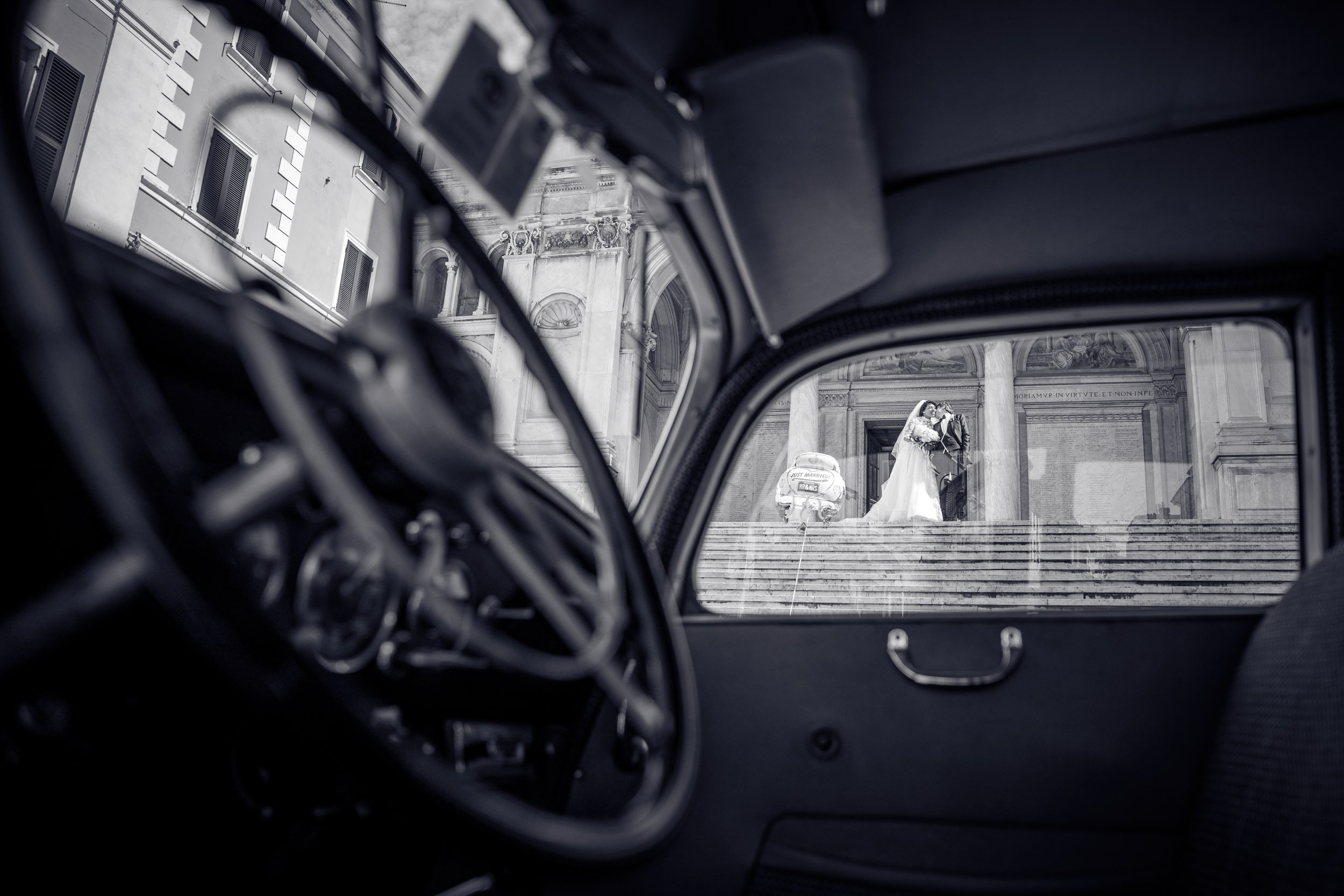 (max-width: 768px) 370px, (max-width: 1024px) 556px, 100vw